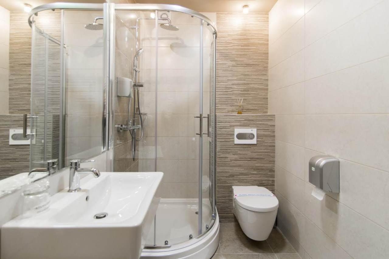 Apartmani Eleganza & La Vista Novi Sad Exterior foto